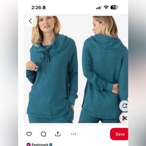 Sundance thermal funnel neck top Size S